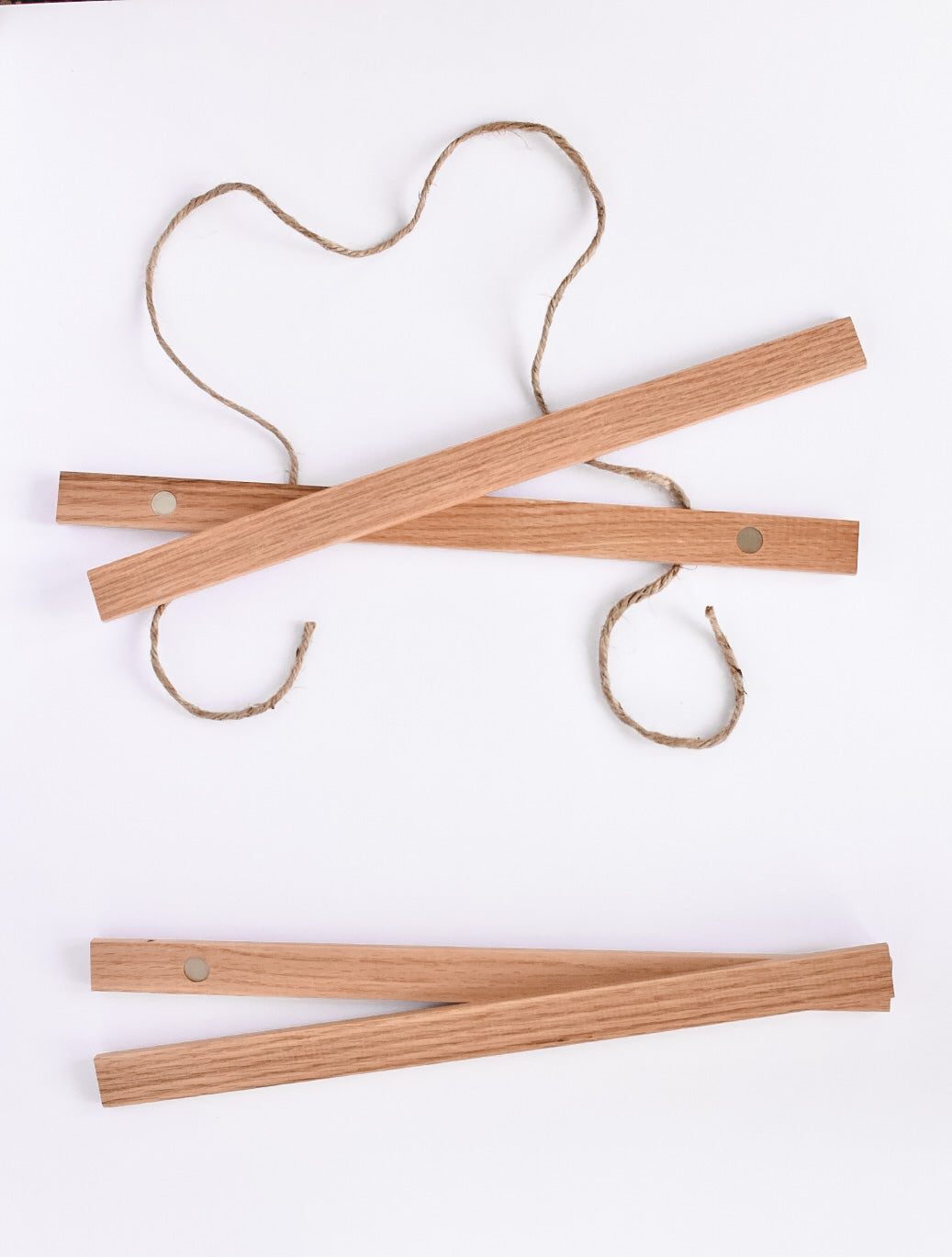 Magnetic Print Hanger Frame 15"